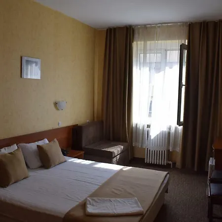 Slavyanska Beseda Hotel 3*
